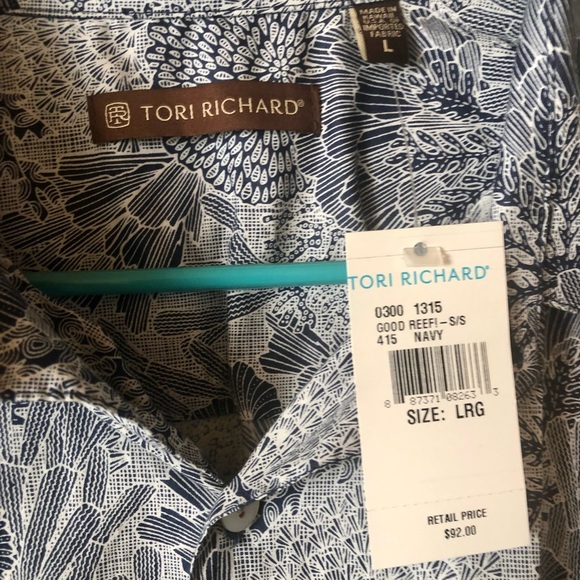Tori Richard’s•short sleeve button down•large•blue & white floral•cotton lawn - Picture 3 of 10